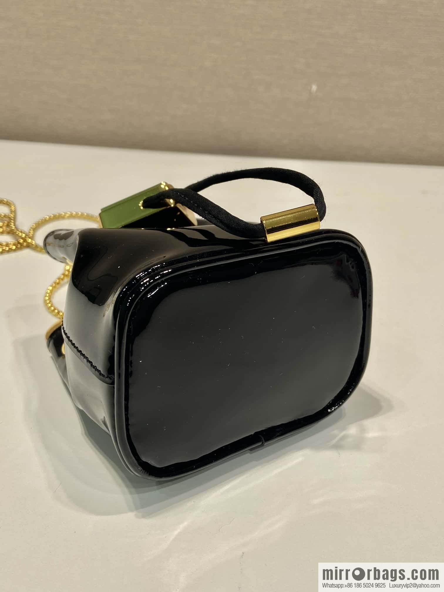 PRADA patent leather bucket 🎉 1NR016 black