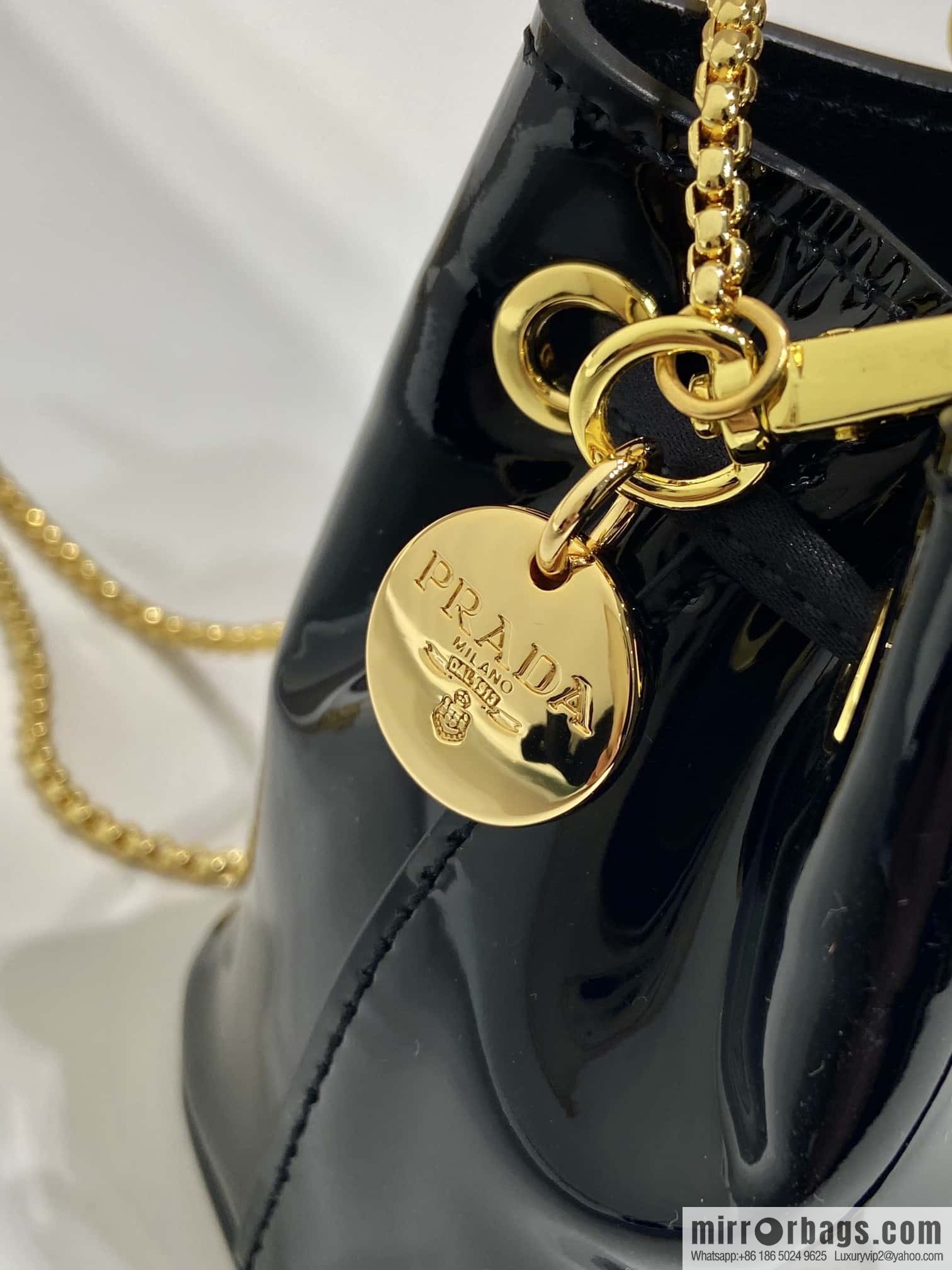 PRADA patent leather bucket 🎉 1NR016 black