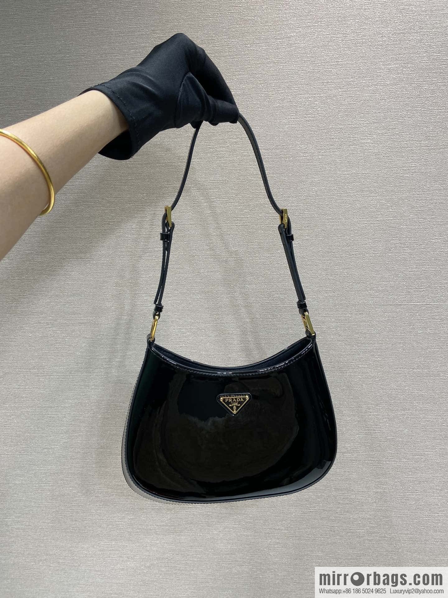 PRADA patent leather armpit bag 🎉🎉 1BC169 black
