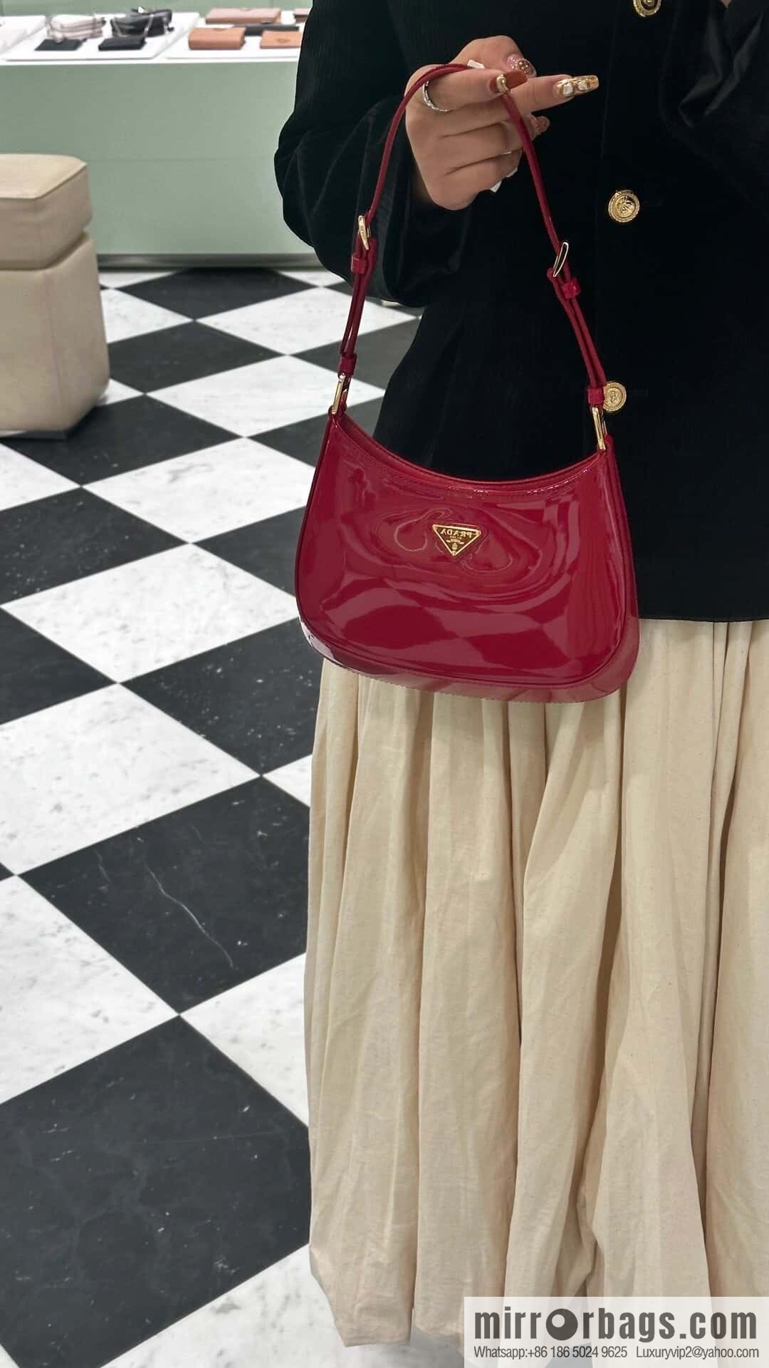 PRADA patent leather armpit bag 🎉🎉 1BC169 big red