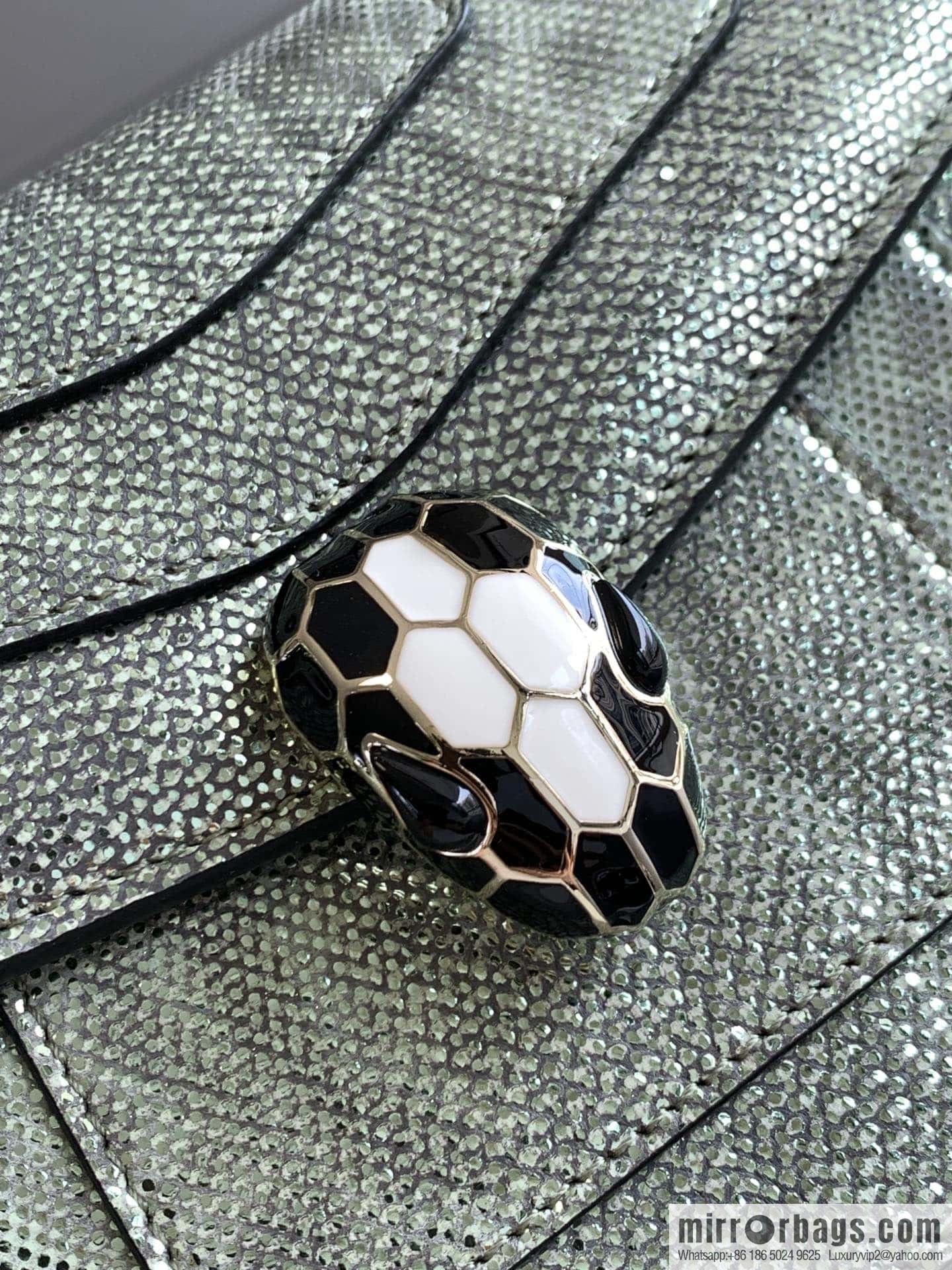 BVLGARI Bulgari Sprpenti Forever water snake skin inner small sheepskin chain bag 618792 mint green 20CM