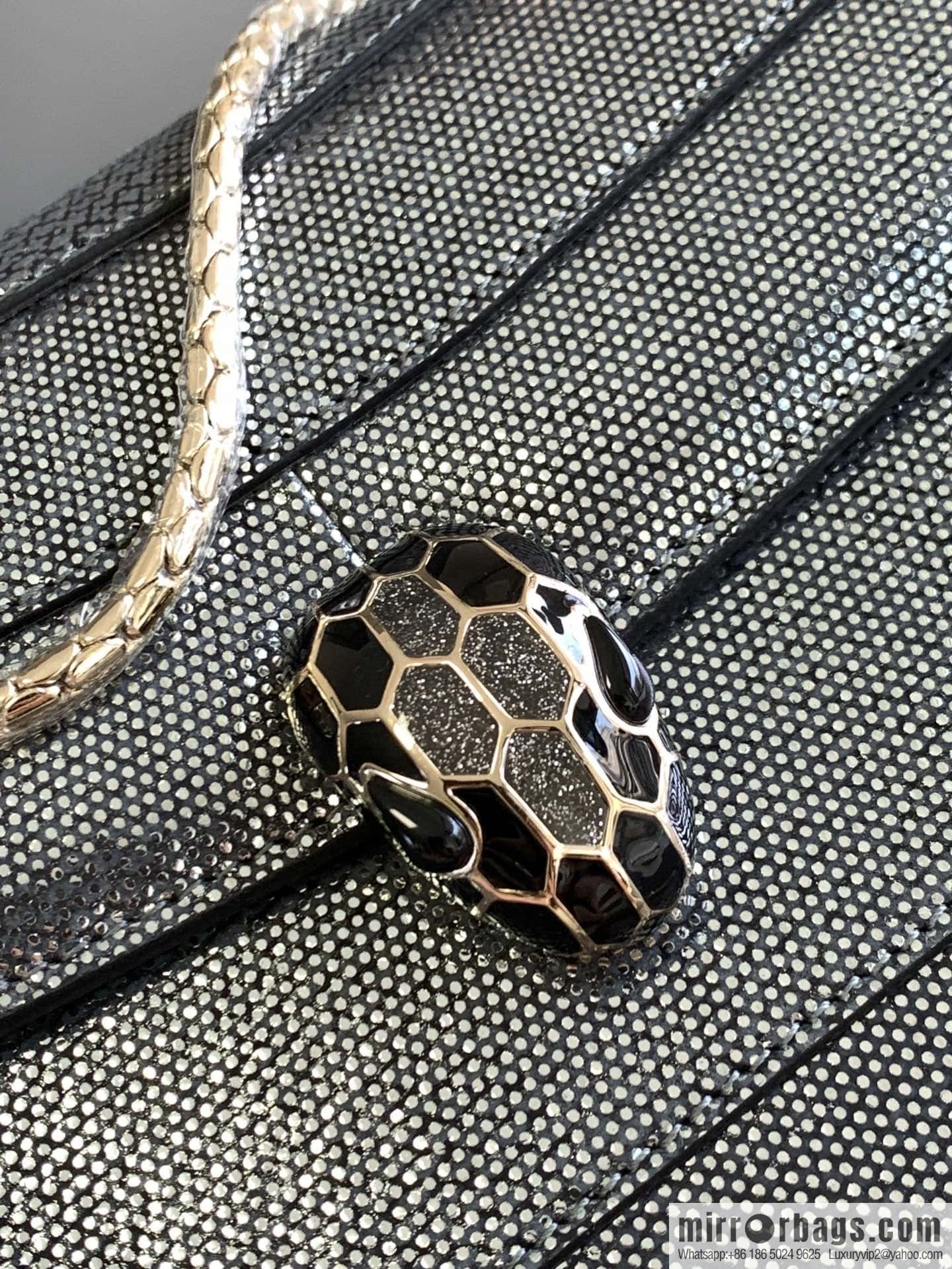 BVLGARI Bulgari Sprpenti Forever charcoal ash metal texture water snake skin inner small sheepskin chain bag 27.5CM 383262
