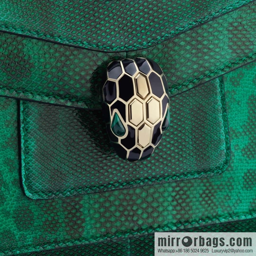 BVLGARI Bulgari Sprpenti Forever Green Grandmother Green Glossy Water Snakeskin chain bag 20CM 618792