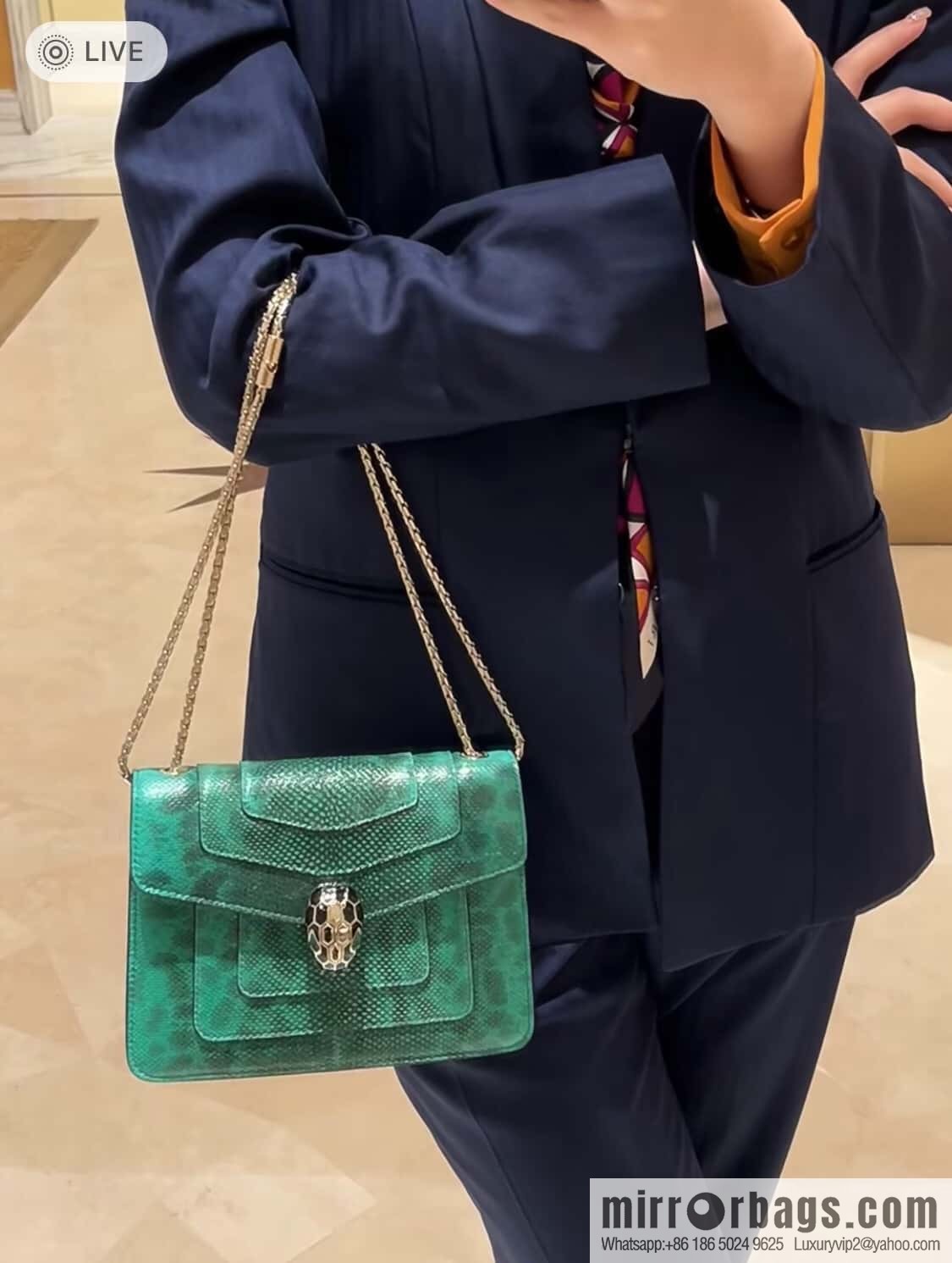 BVLGARI Bulgari Sprpenti Forever Green Grandmother Green Glossy Water Snakeskin chain bag 20CM 618792