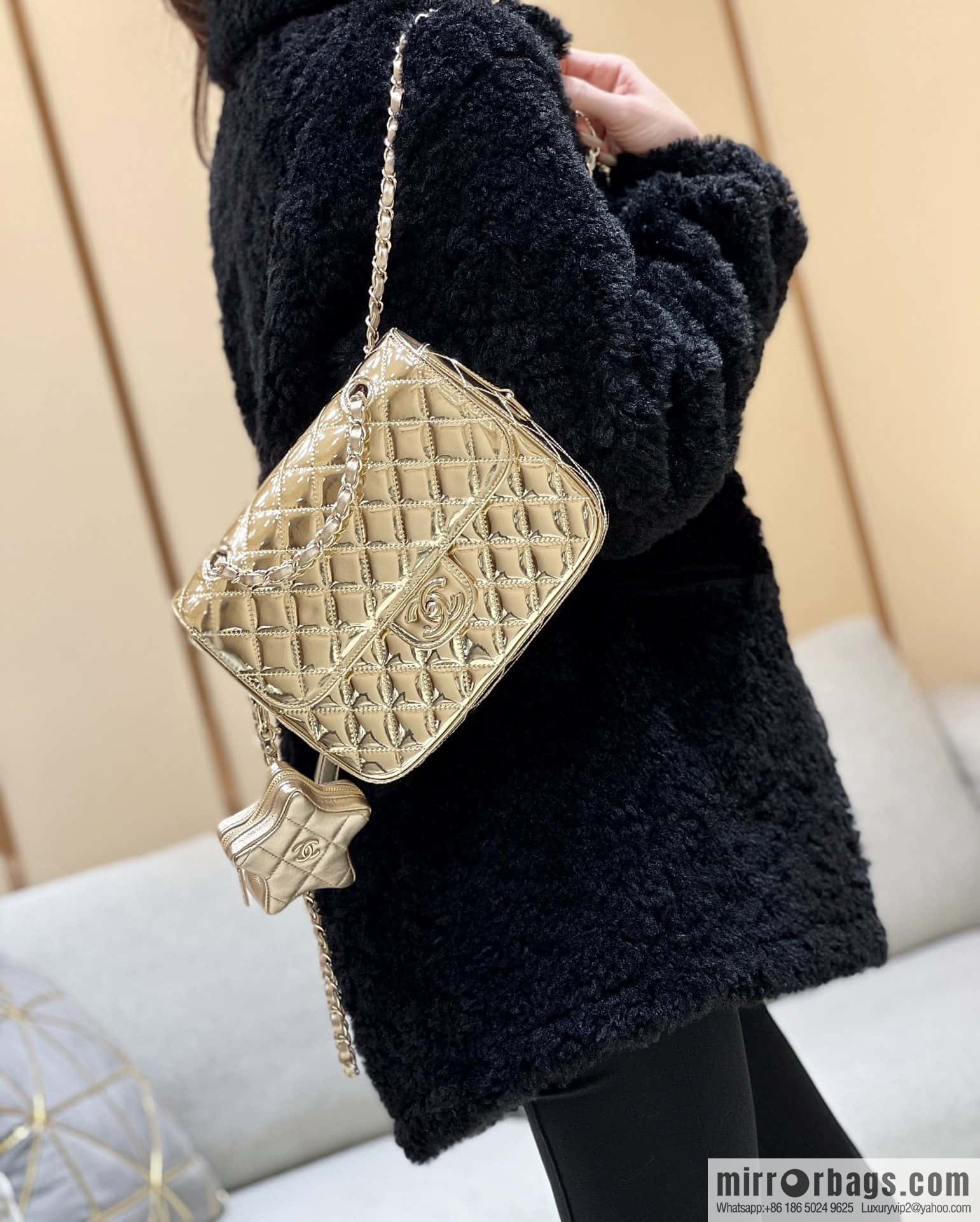CHANEL 24C early spring vacation series catwalk model patent leather double backpack AS4649 gold