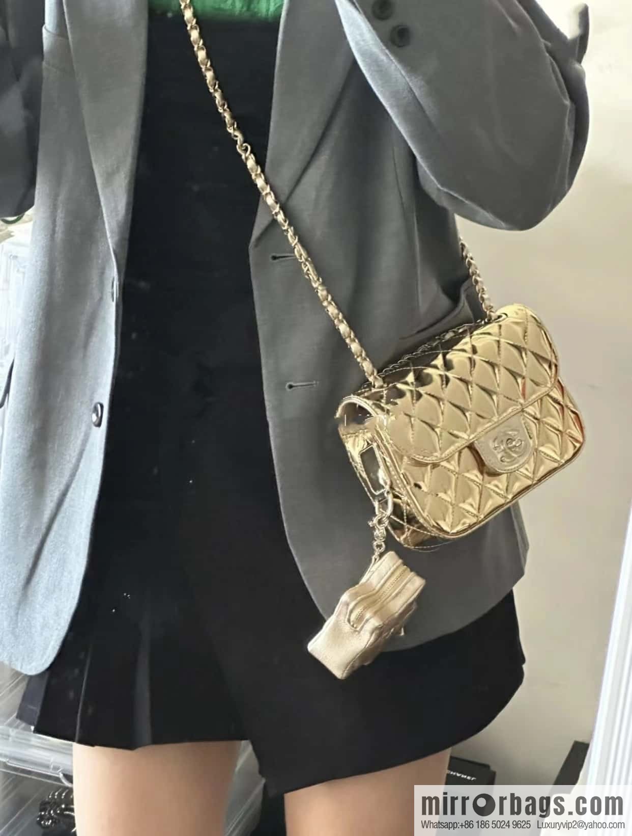CHANEL 24C early spring vacation series CF patent leather cover bag AS4646 gold