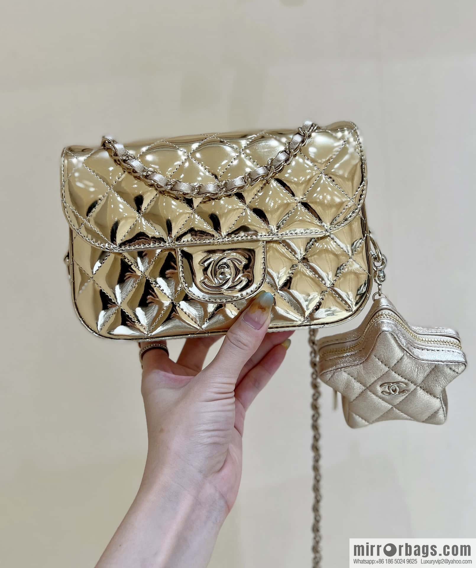 CHANEL 24C early spring vacation series CF patent leather cover bag AS4646 gold