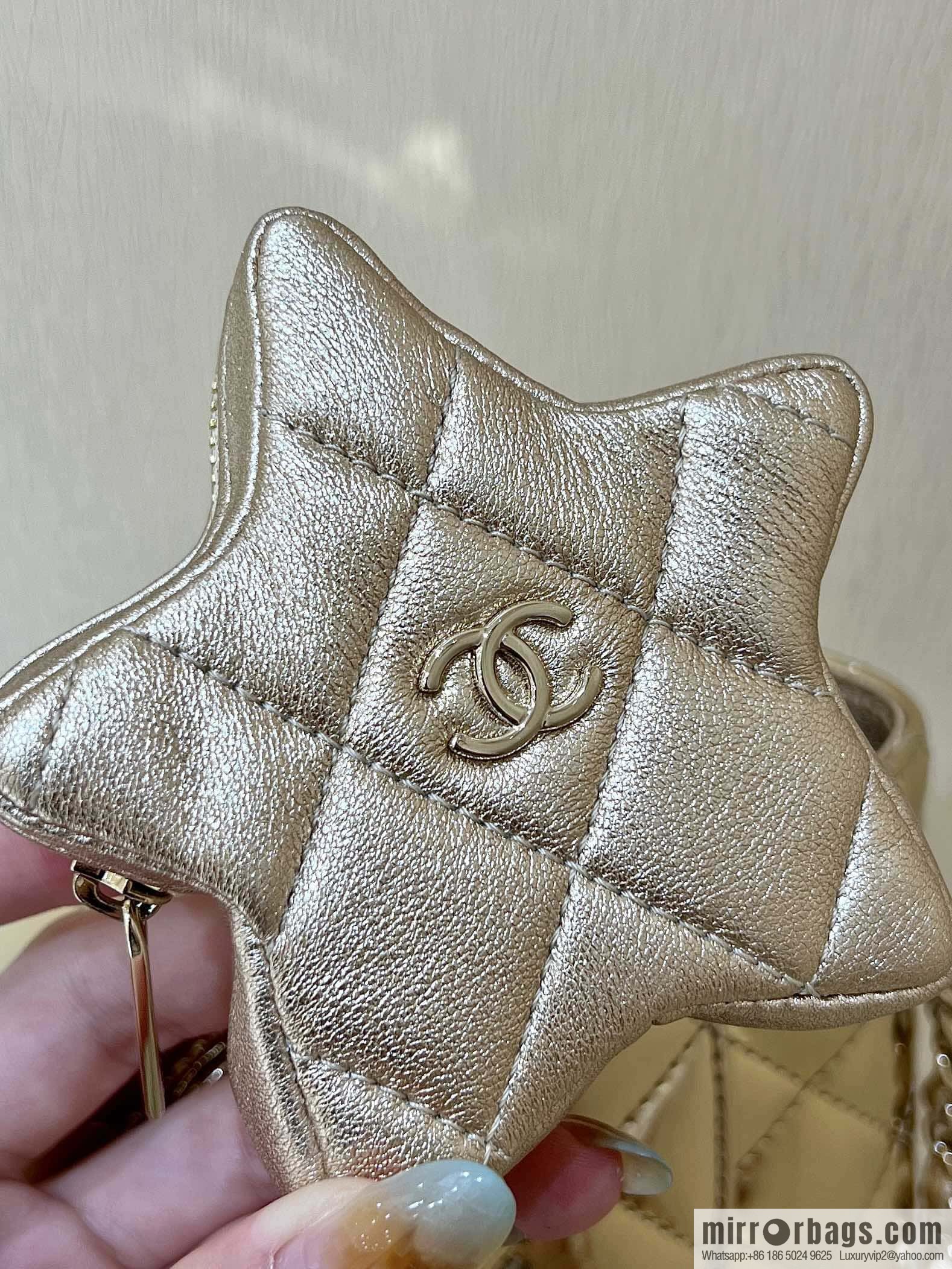 CHANEL 24C early spring vacation series CF patent leather cover bag AS4646 gold