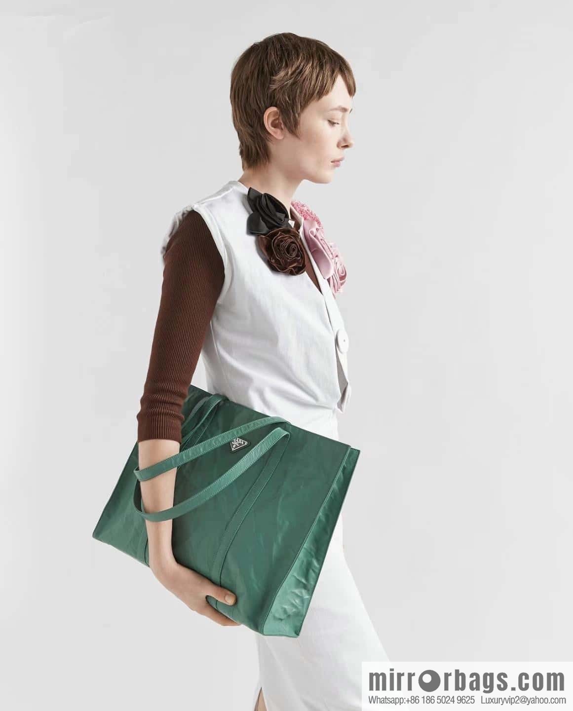 PRADA new tote bag 🎉 1BG460 green