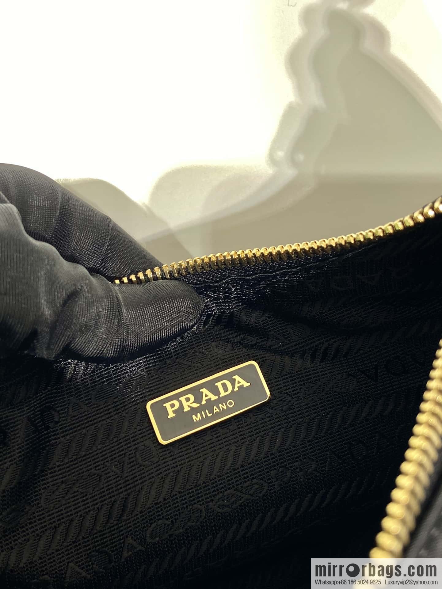 PRADA Hobo new armpit bag 1NE204 leather shoulder strap/gold hardware