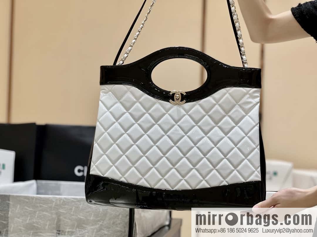 CHANEL 23A Advanced Handicraft Series 31bag Large AS1010 White