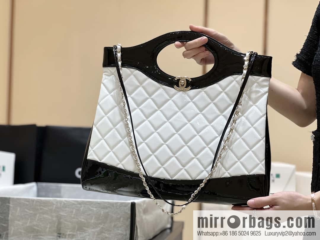 CHANEL 23A Advanced Handicraft Series 31bag Large AS1010 White