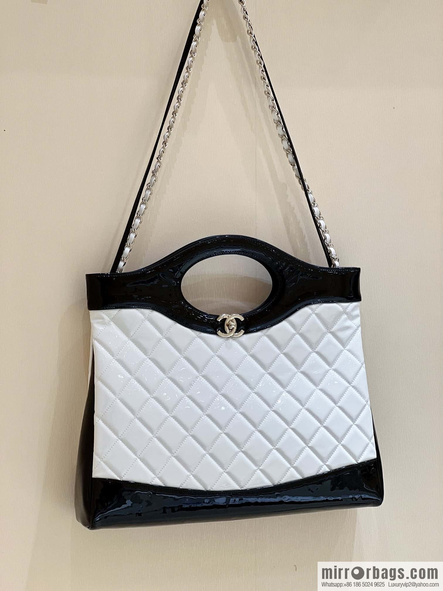 CHANEL 23A Advanced Handicraft Series 31bag Large AS1010 White