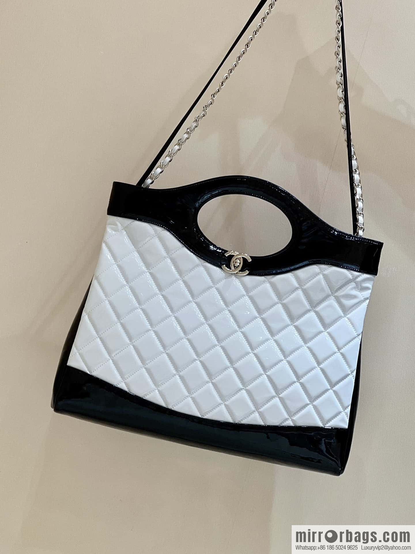 CHANEL 23A Advanced Handicraft Series 31bag Large AS1010 White