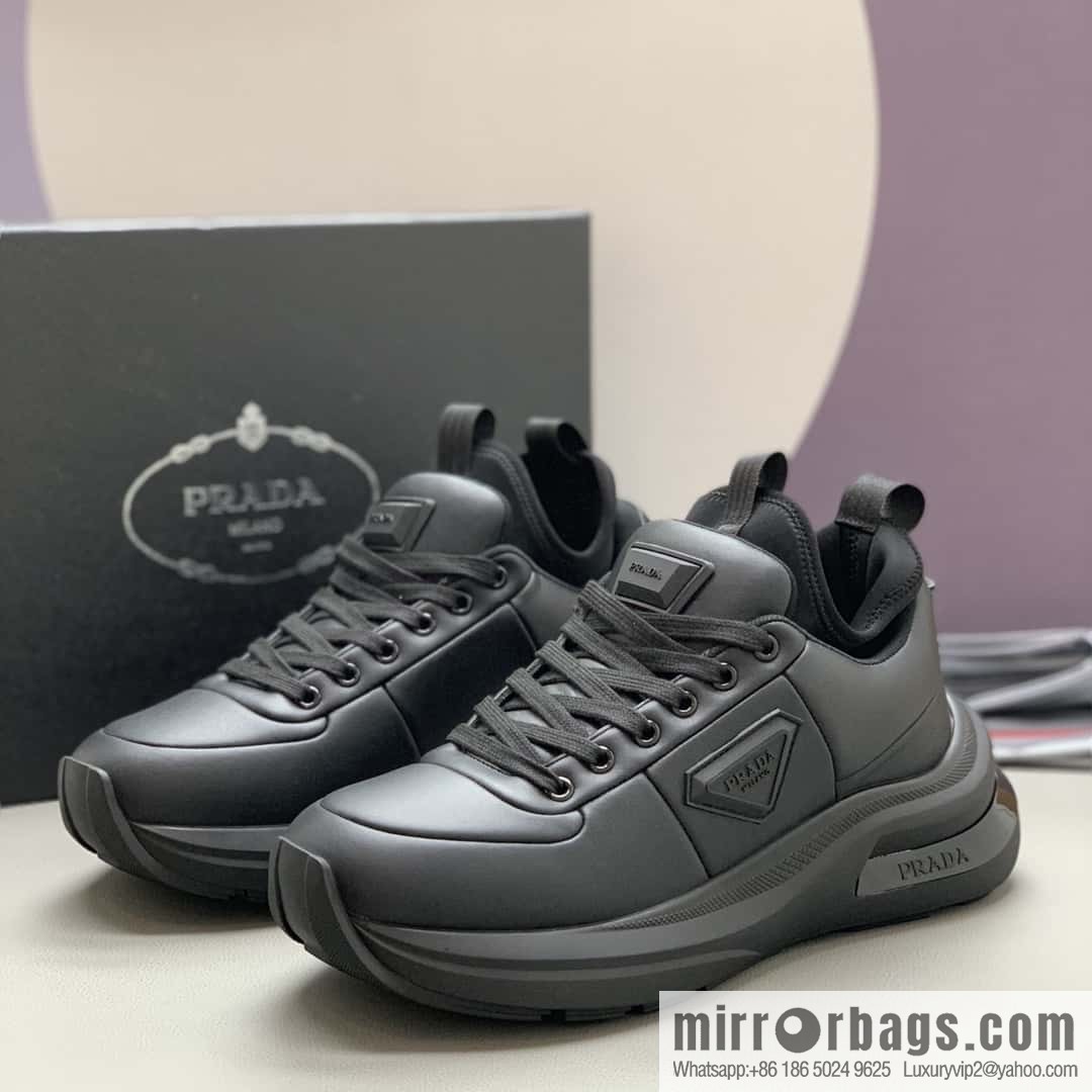 PRADA tongue embossed logo letters, autumn and winter men's casual shoes