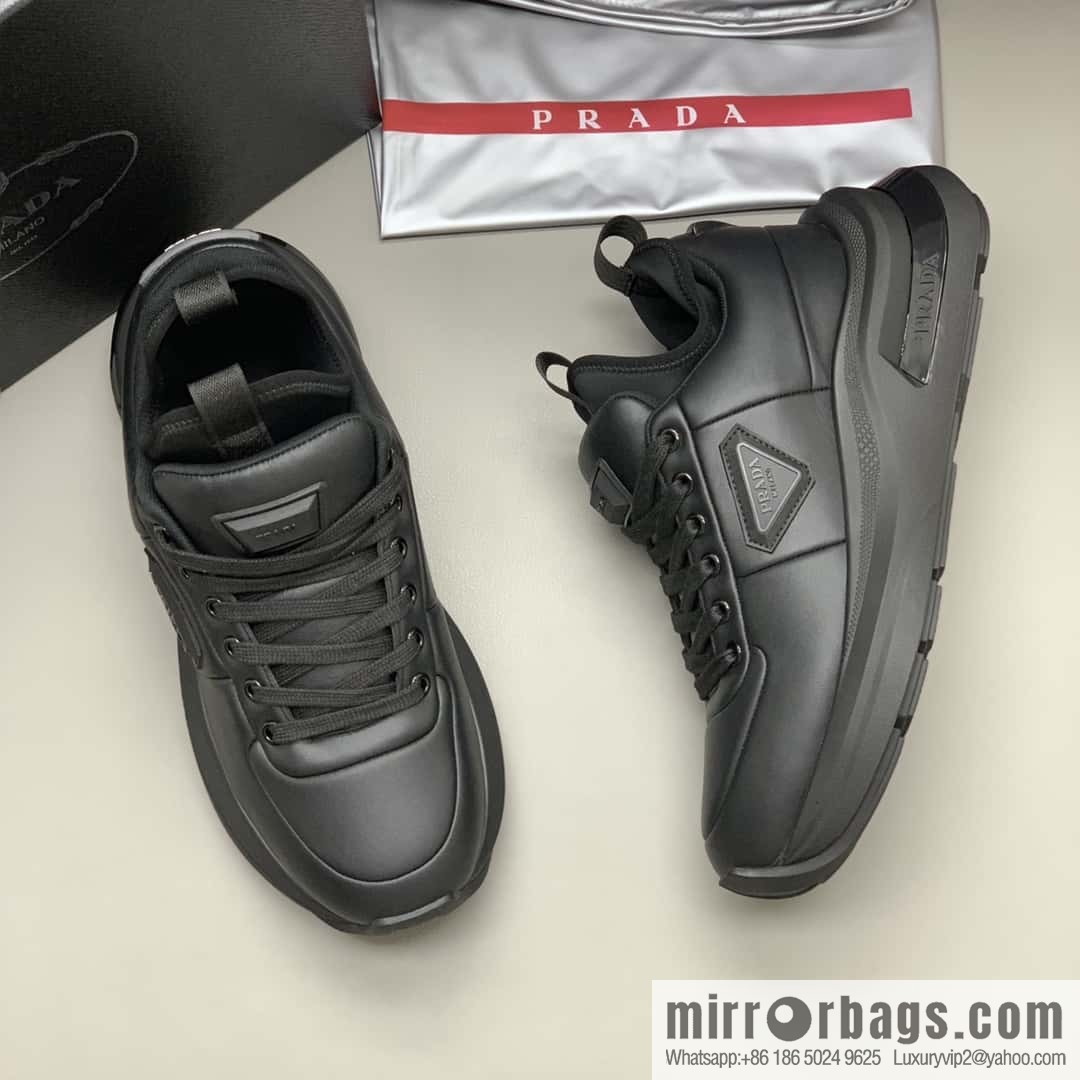 PRADA tongue embossed logo letters, autumn and winter men's casual shoes