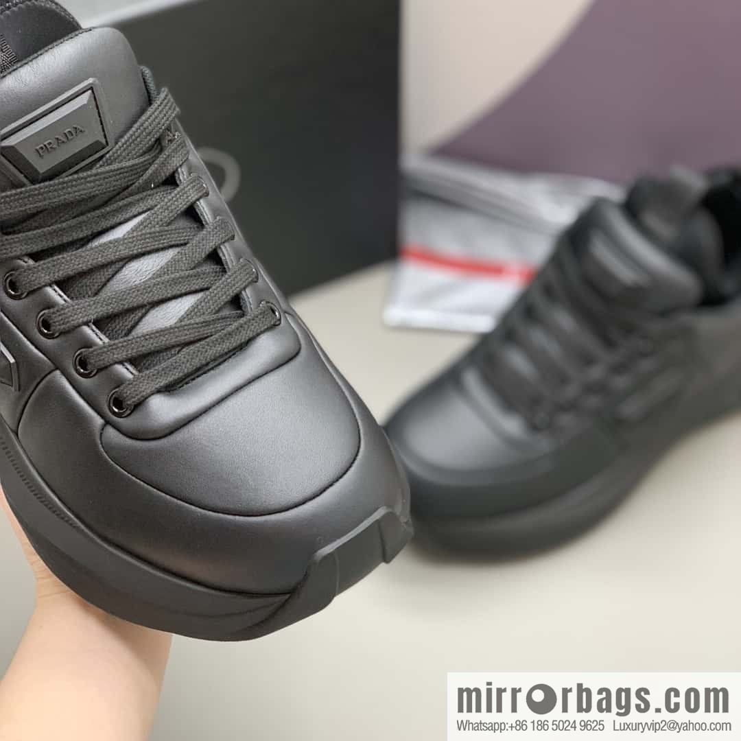 PRADA tongue embossed logo letters, autumn and winter men's casual shoes