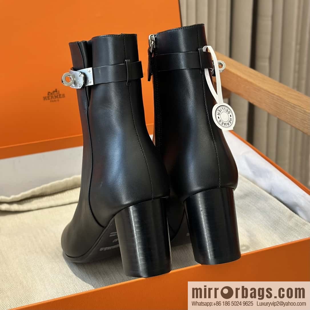 Hermès Kelly buckle, calfskin high-heeled boots