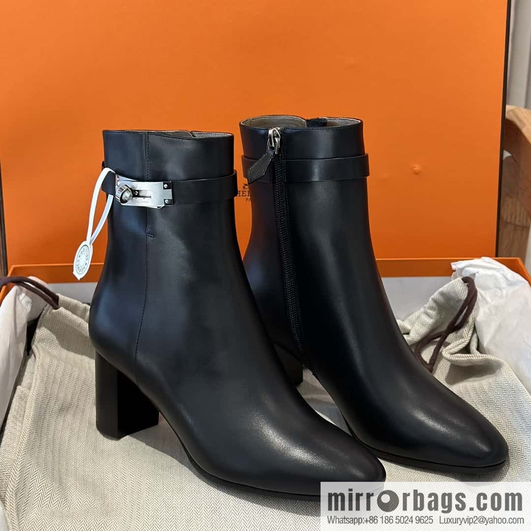 Hermès Kelly buckle, calfskin high-heeled boots