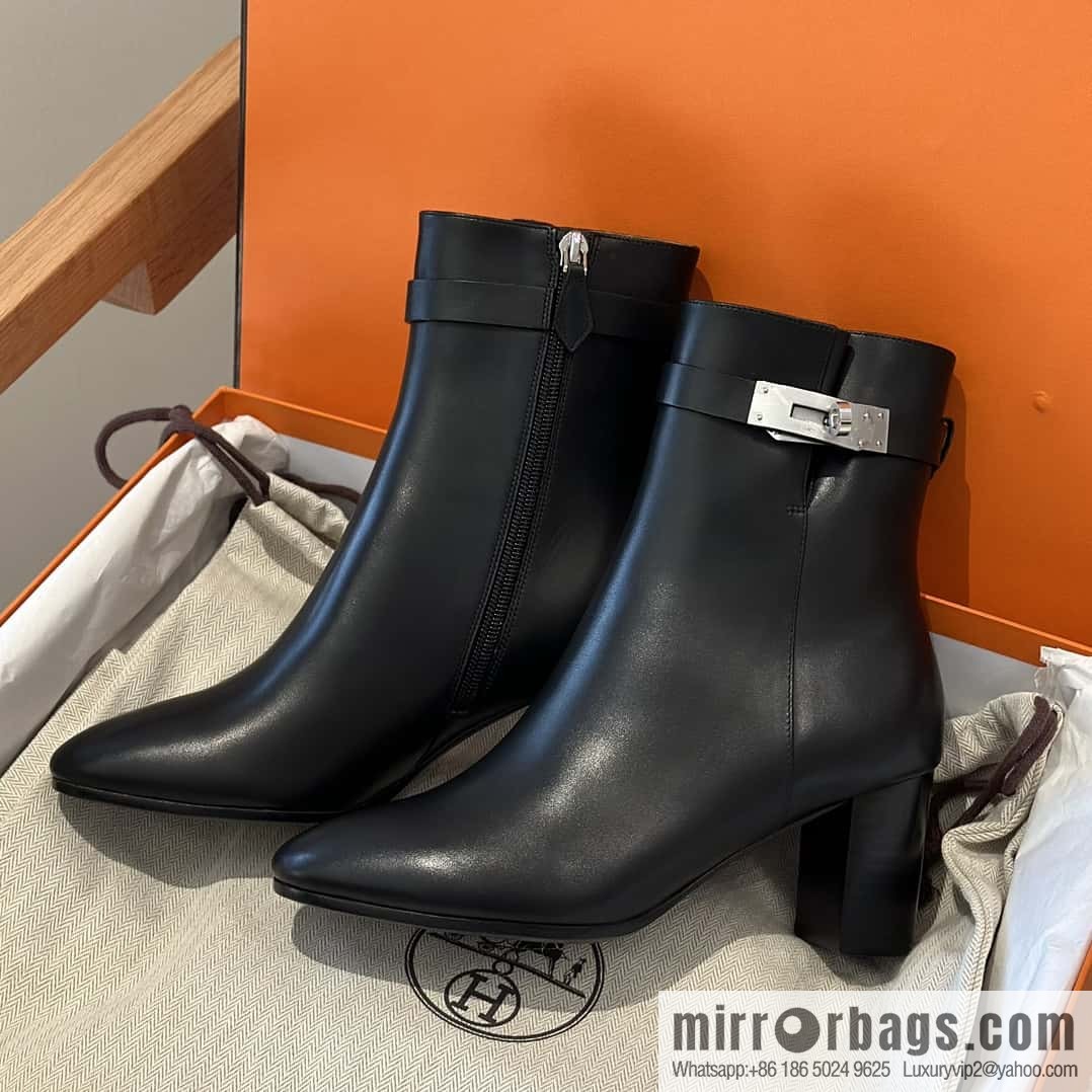 Hermès Kelly buckle, calfskin high-heeled boots