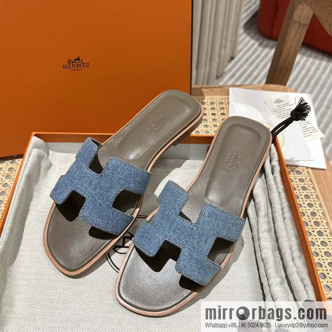 Hermes, classic slippers.