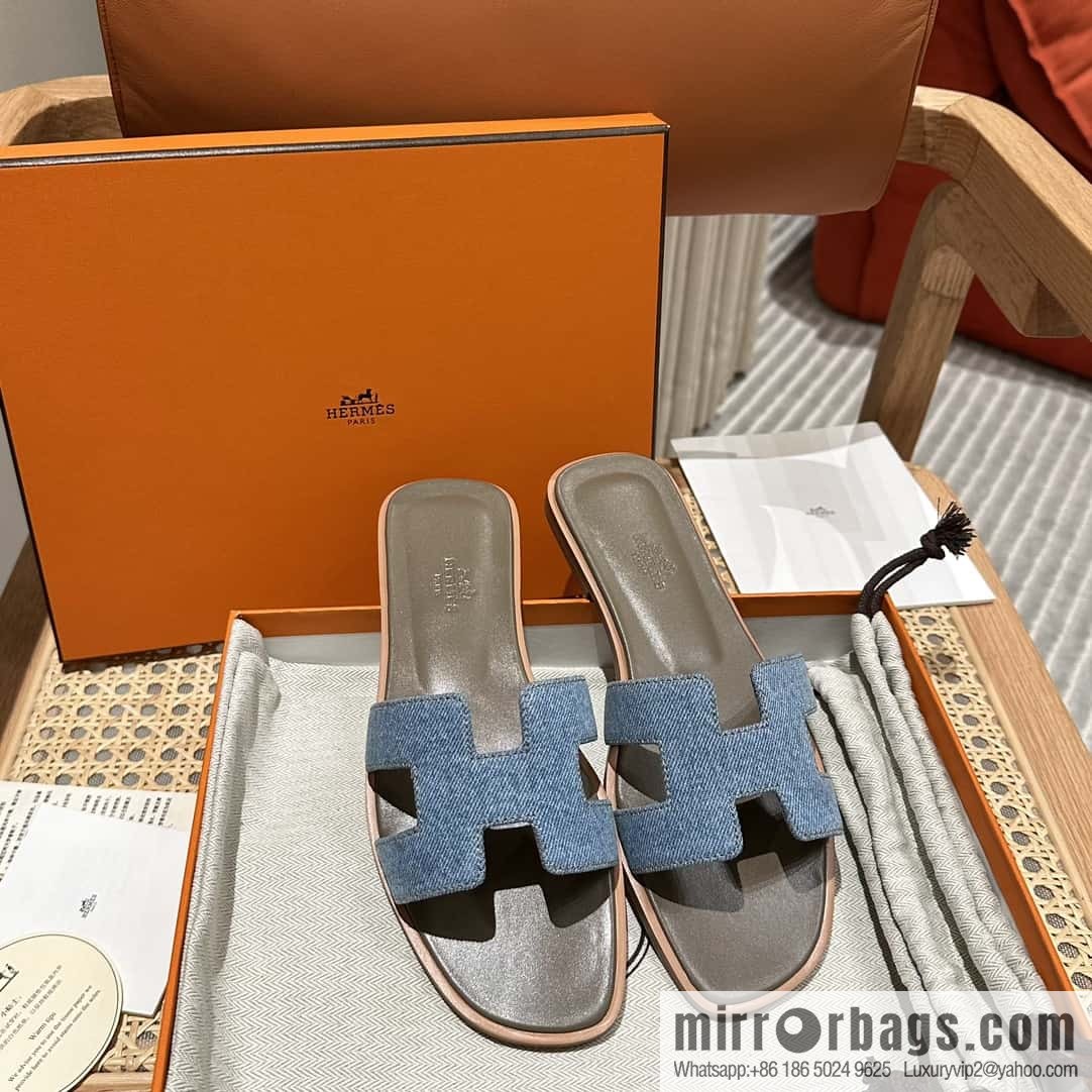 Hermes, classic slippers.