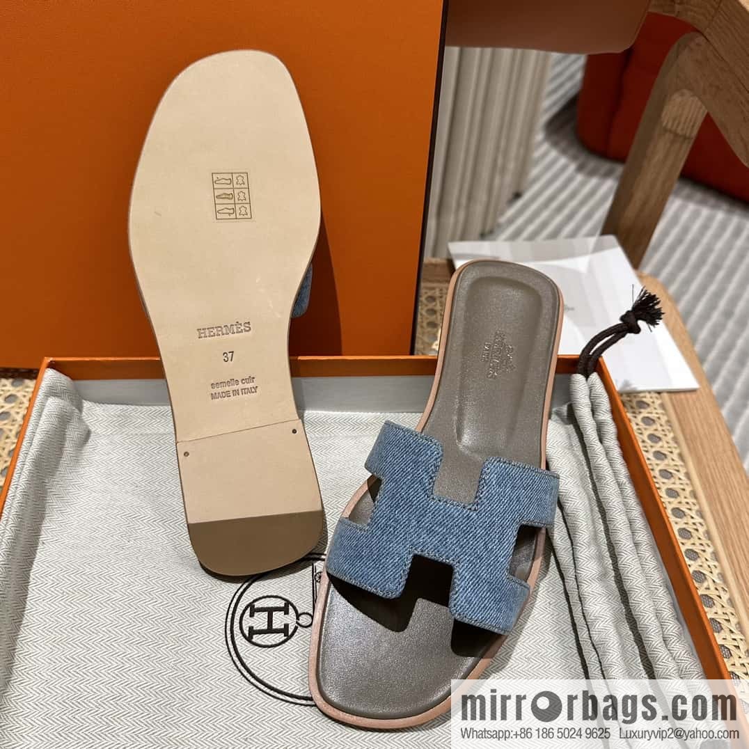 Hermes, classic slippers.