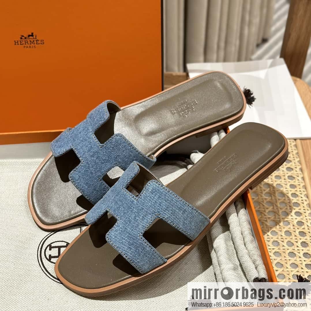 Hermes, classic slippers.