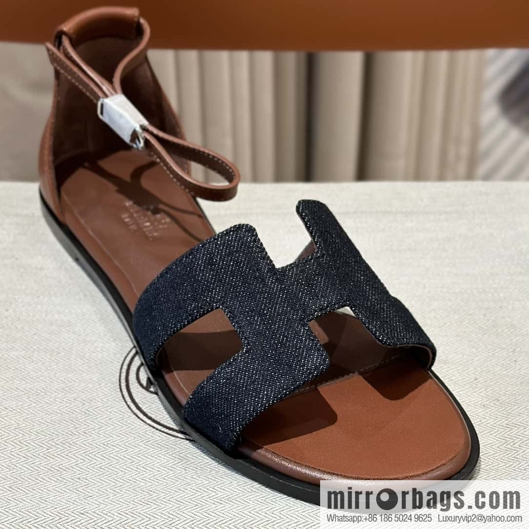 Hermès denim, new little sandals.
