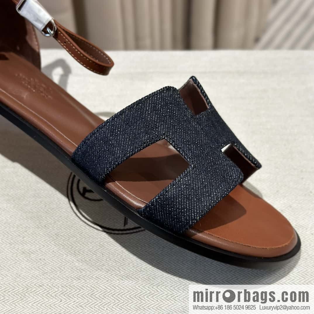 Hermès denim, new little sandals.
