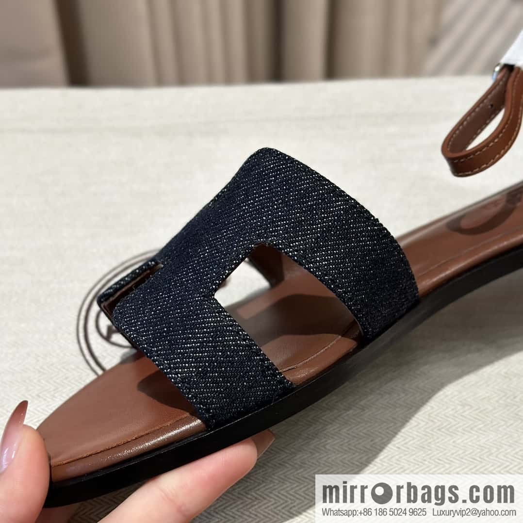 Hermès denim, new little sandals.