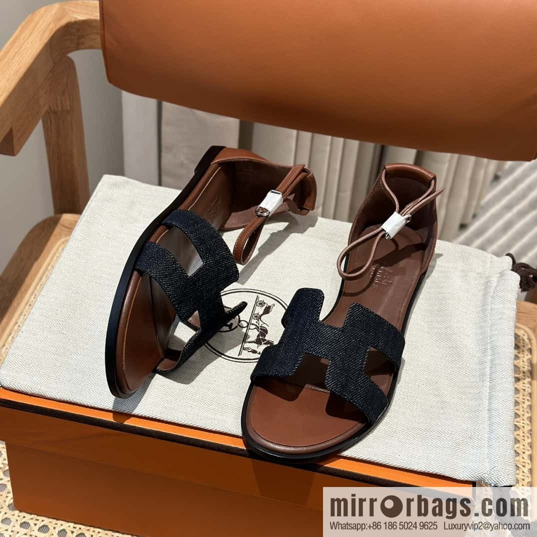 Hermès denim, new little sandals.
