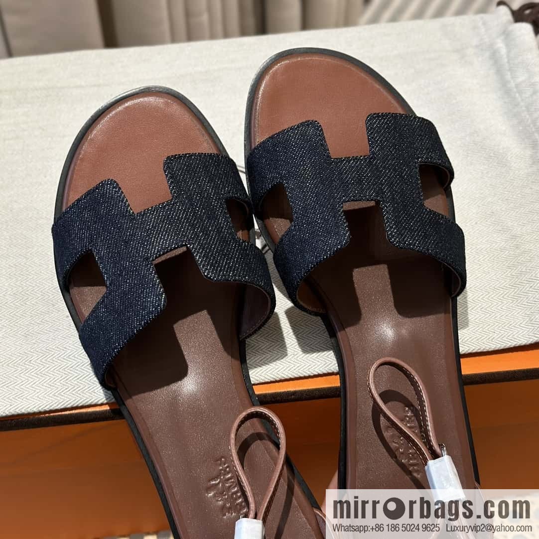 Hermès denim, new little sandals.