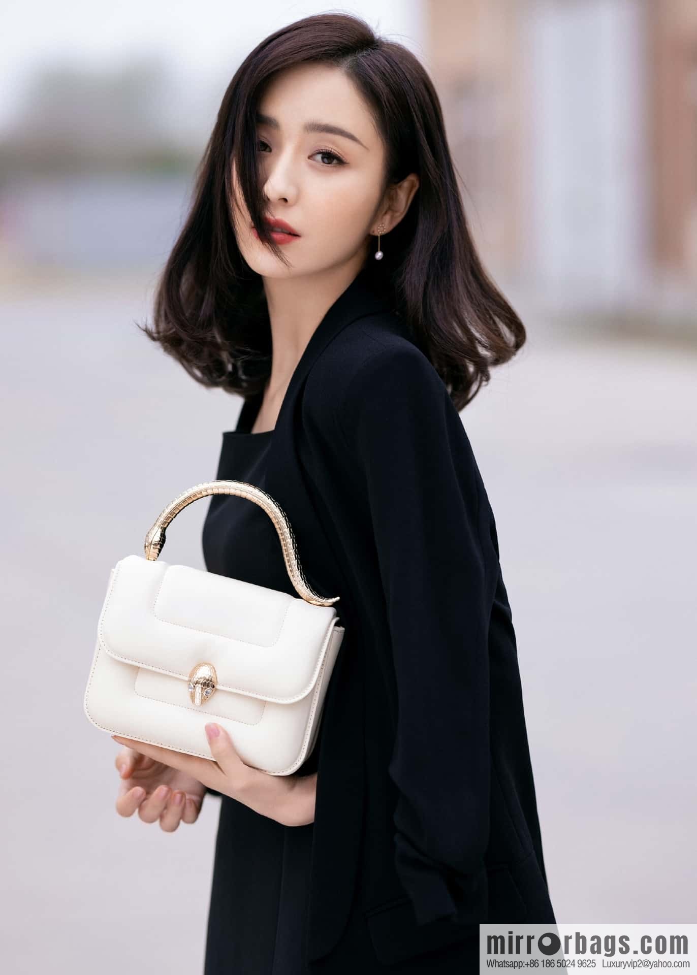 BVLGARI Bulgari joint design limited edition Mary Katrantzou snakehead bag 291071 white 19cm