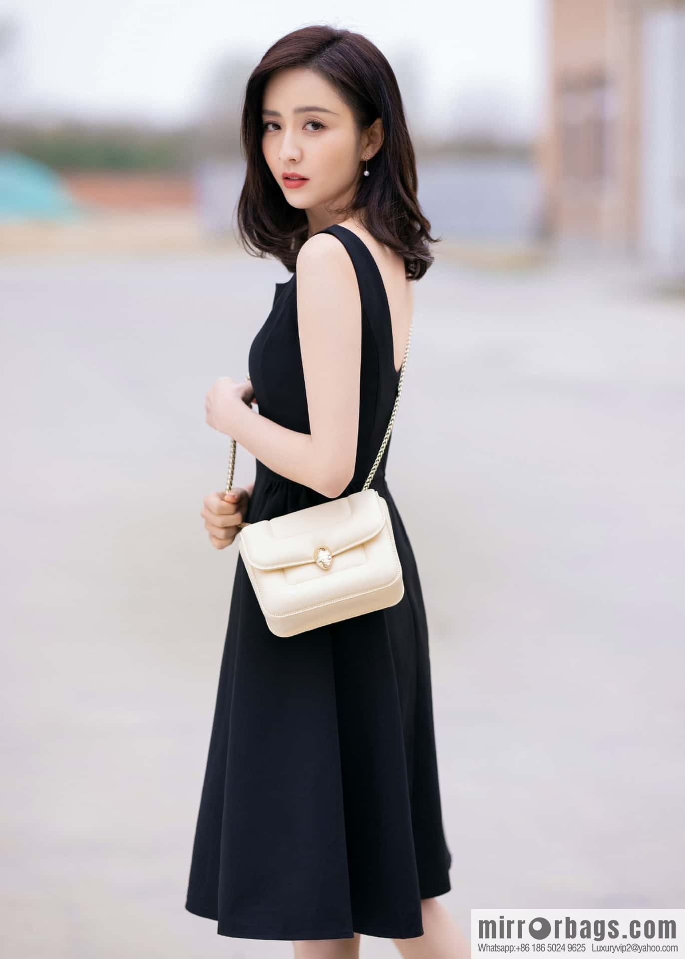 BVLGARI Bulgari joint design limited edition Mary Katrantzou snakehead bag 291071 white 19cm