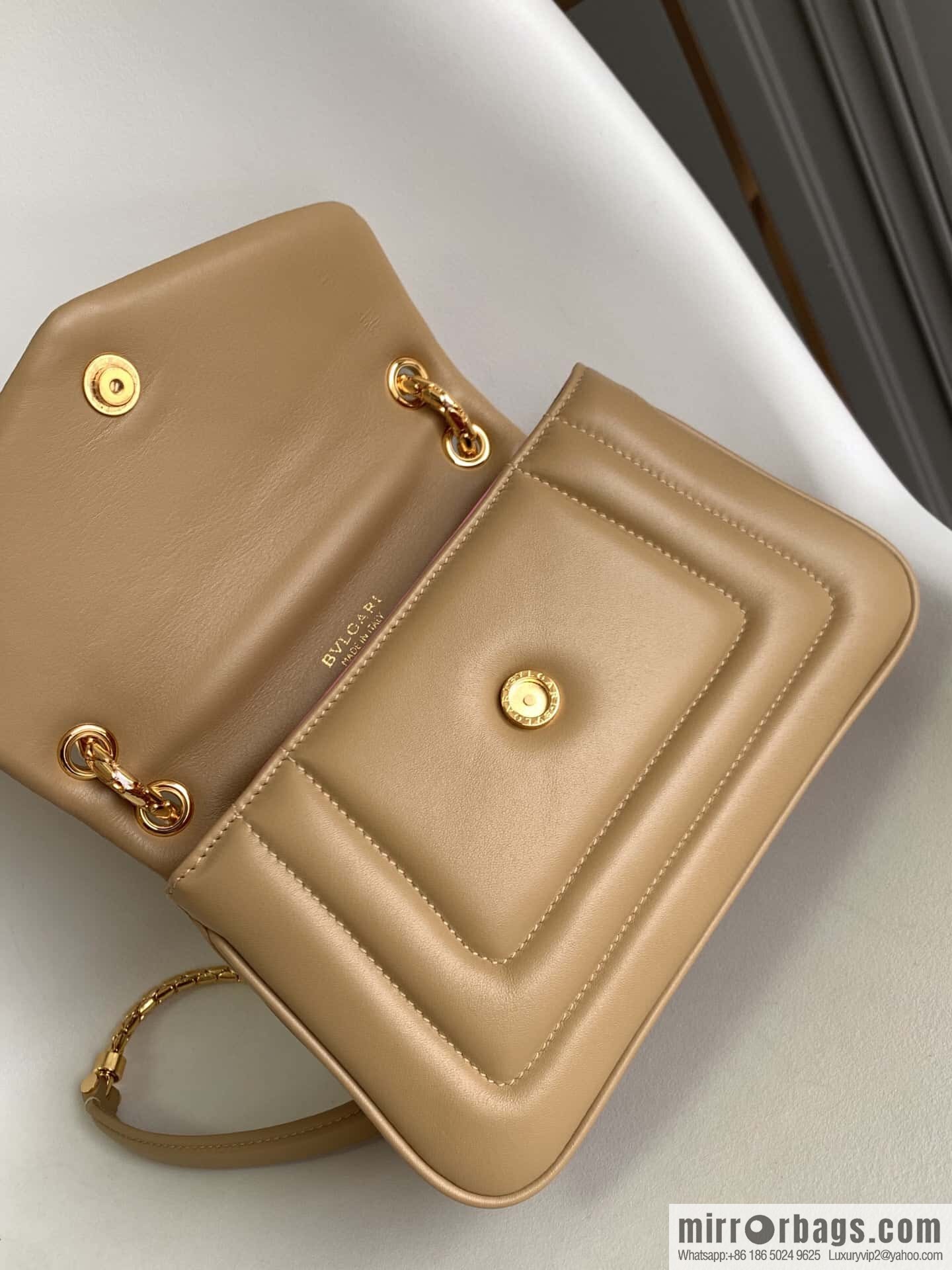 BVLGARI Bulgari SERPENTI REVERSE Small Shoulder Bag 292123 Apricot 22CM