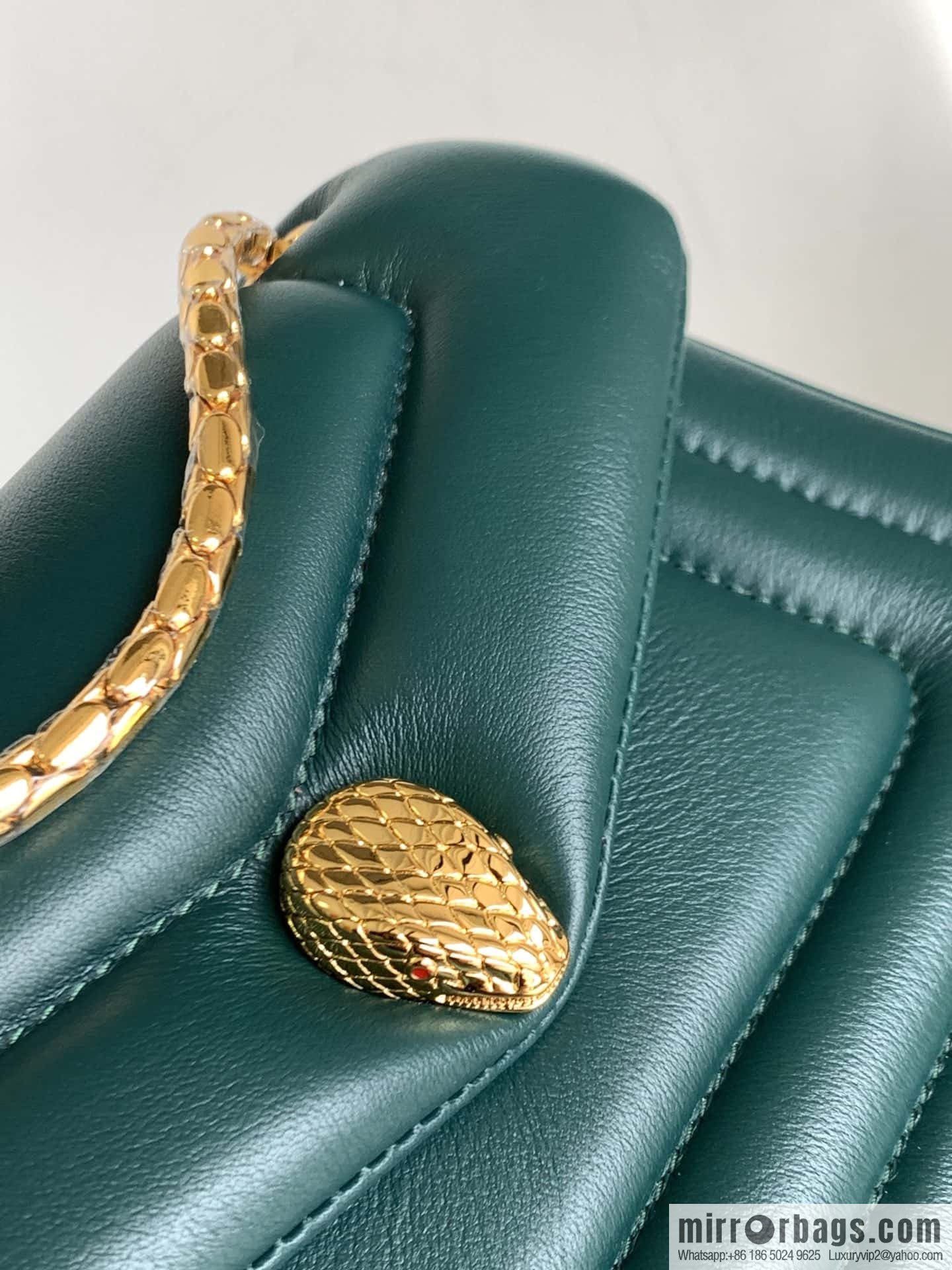 BVLGARI Bulgari SERPENTI REVERSE Small Shoulder Bag 292123 Green 22CM