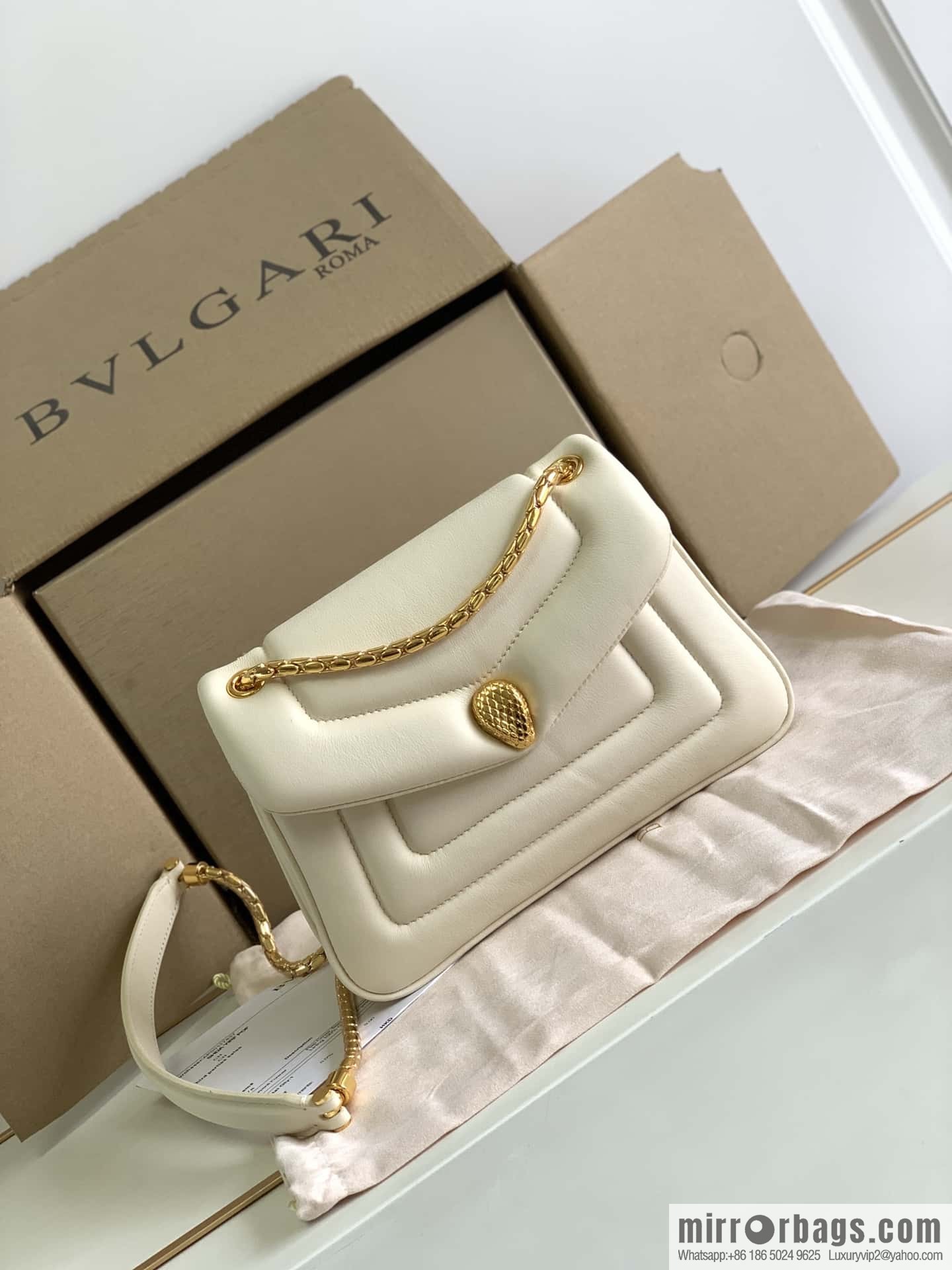 BVLGARI Bulgari SERPENTI REVERSE Small Shoulder Bag 292123 White 22CM