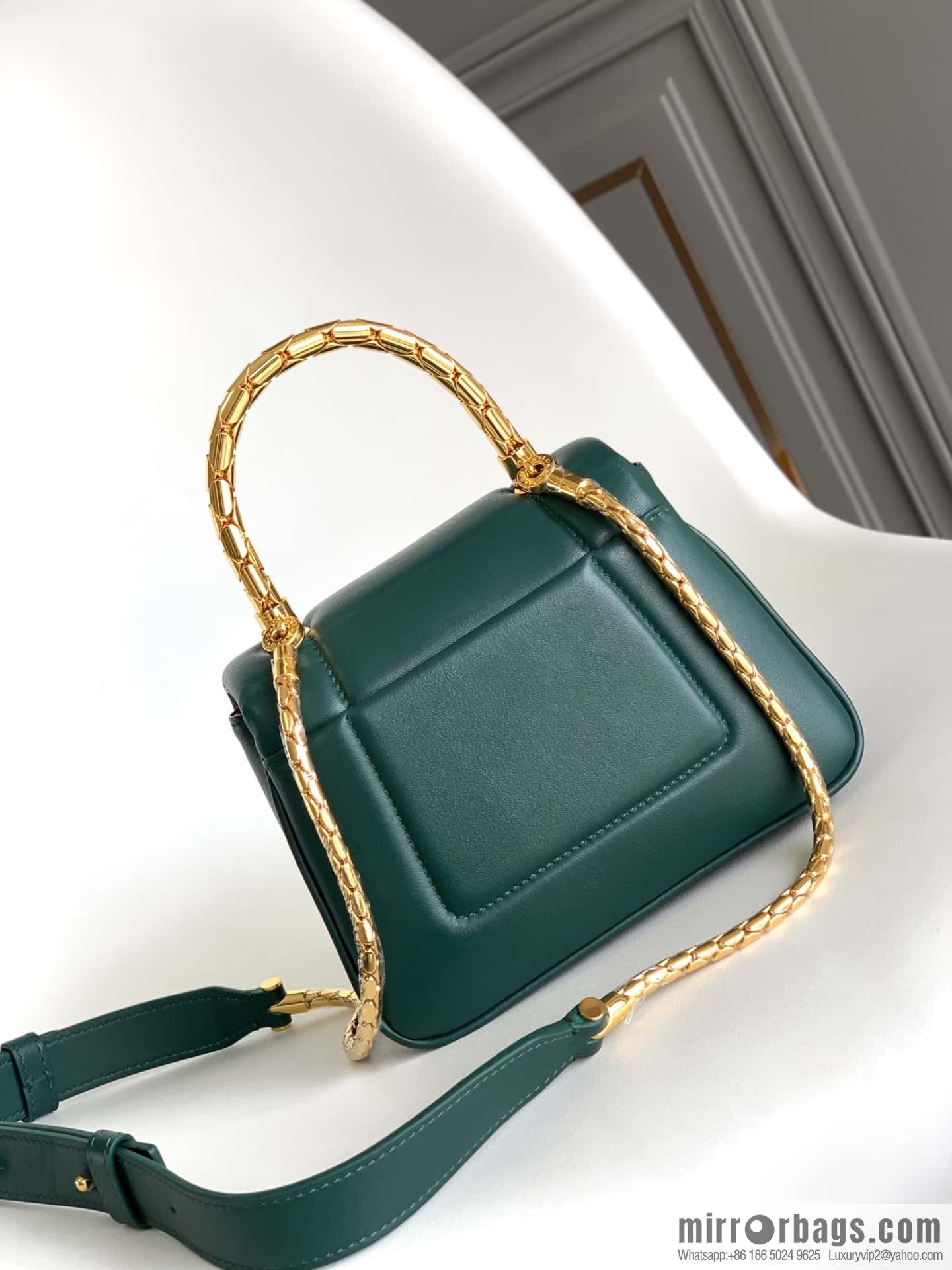 BVLGARI Bulgari SERPENTI REVERSE Small tote bag 292128 green 20CM