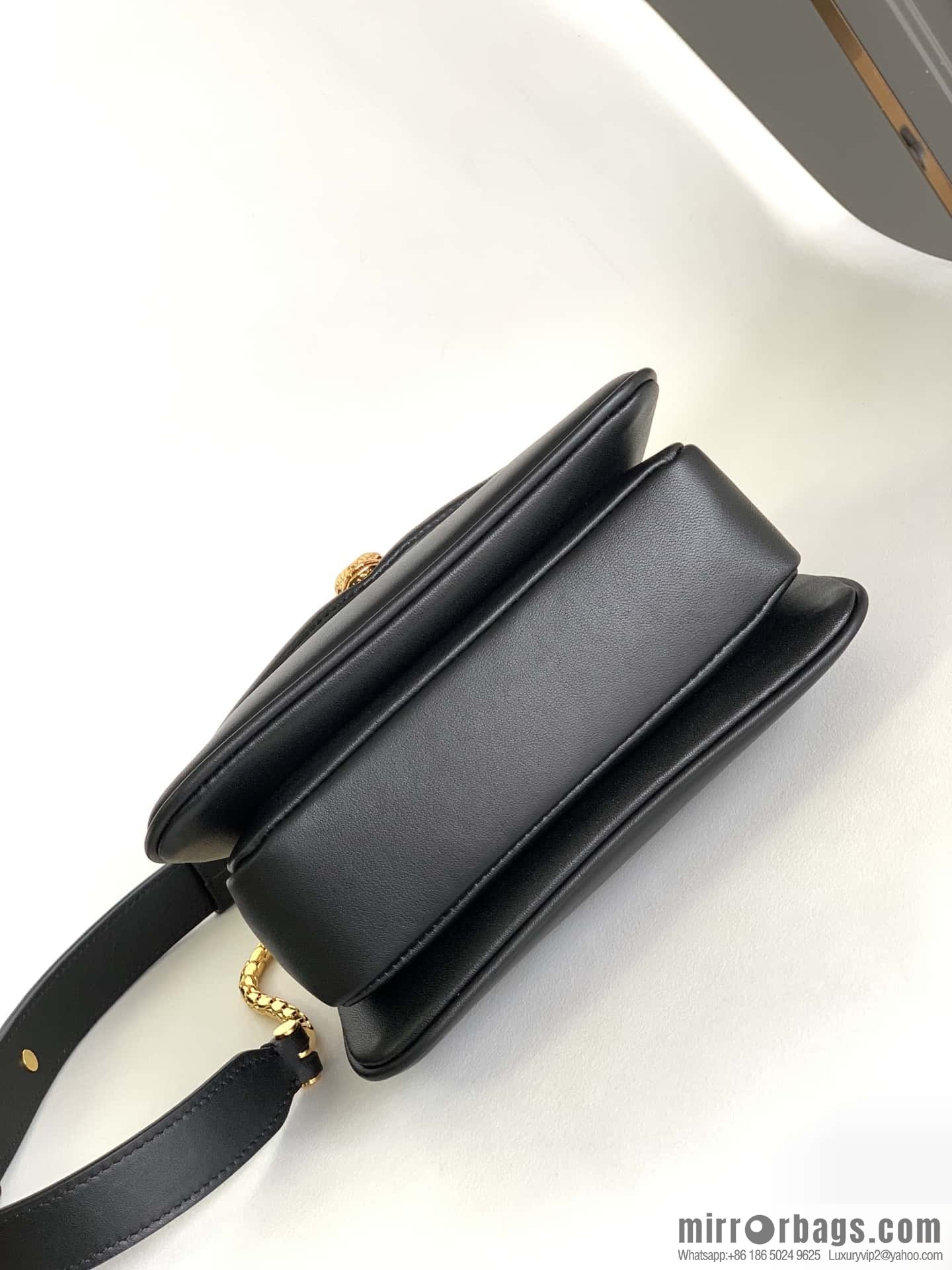 BVLGARI Bulgari SERPENTI REVERSE Small tote bag 292128 black 20CM