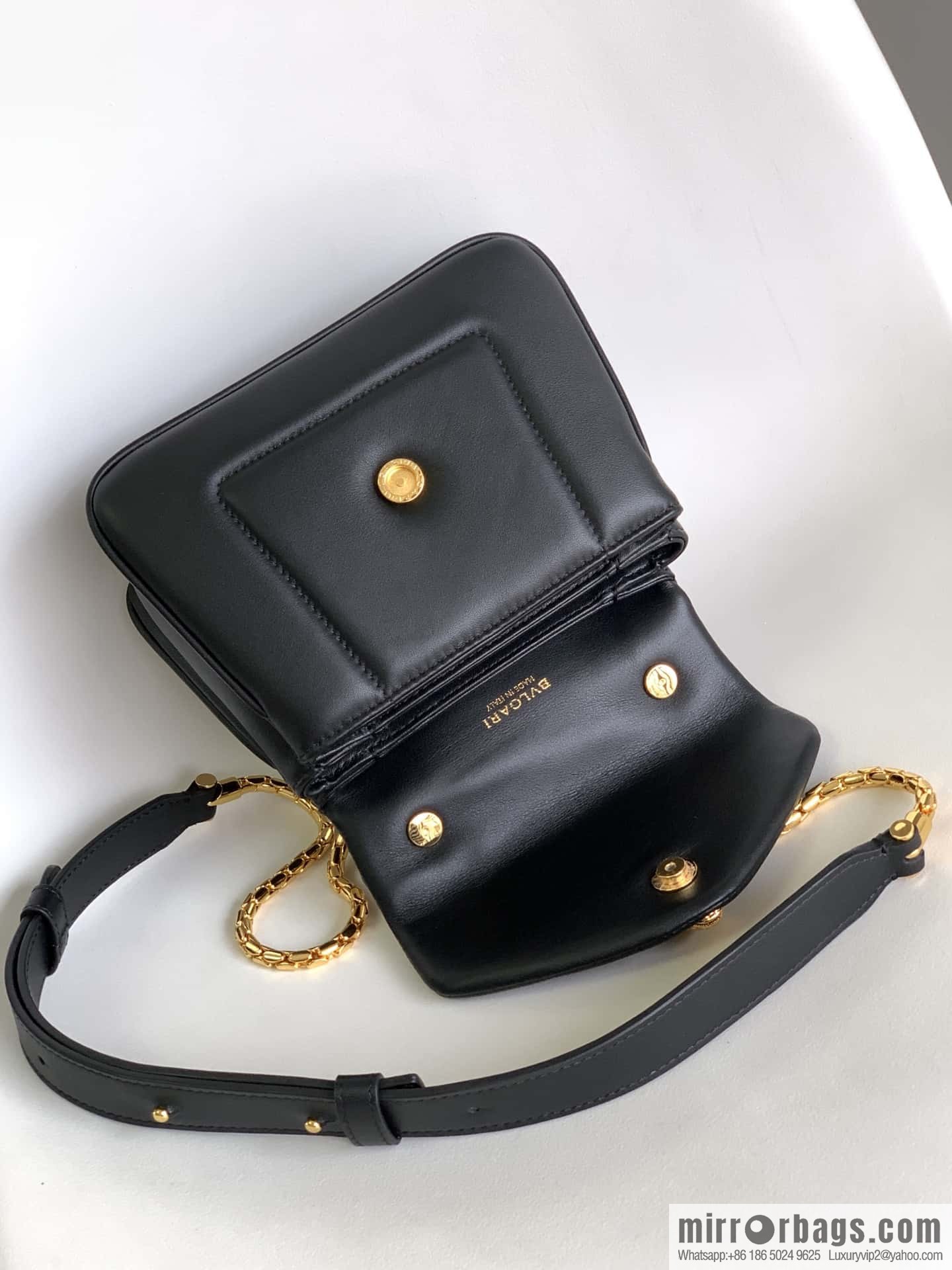 BVLGARI Bulgari SERPENTI REVERSE Small tote bag 292128 black 20CM
