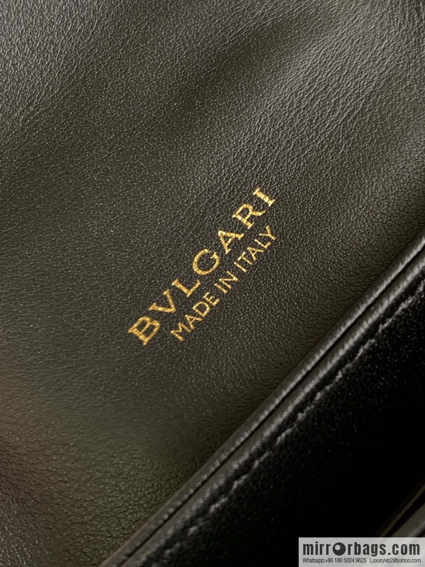 BVLGARI Bulgari SERPENTI REVERSE Small tote bag 292128 black 20CM