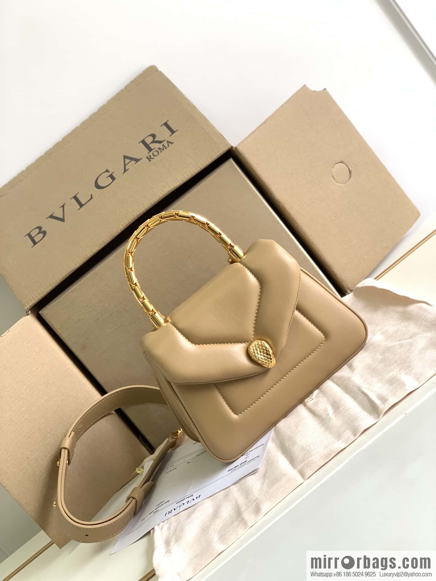 BVLGARI Bulgari SERPENTI REVERSE Small tote bag 292128 Milk tea color 20CM