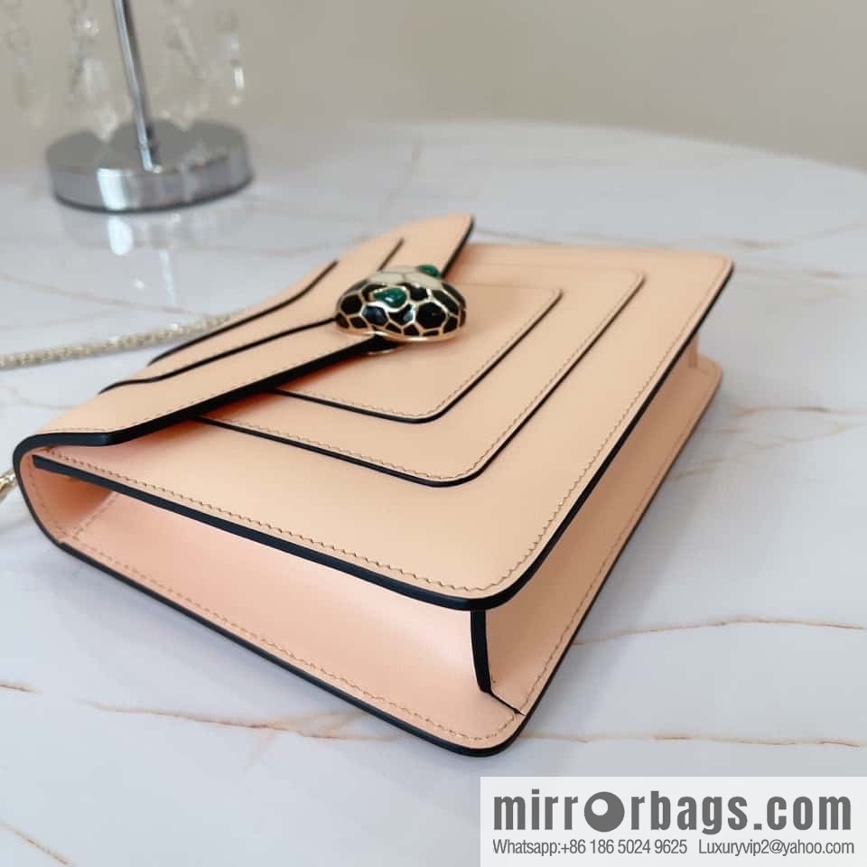 BVLGARI Bulgari Serpenti Forever crossbody bag 20CM 61879 Peach powder