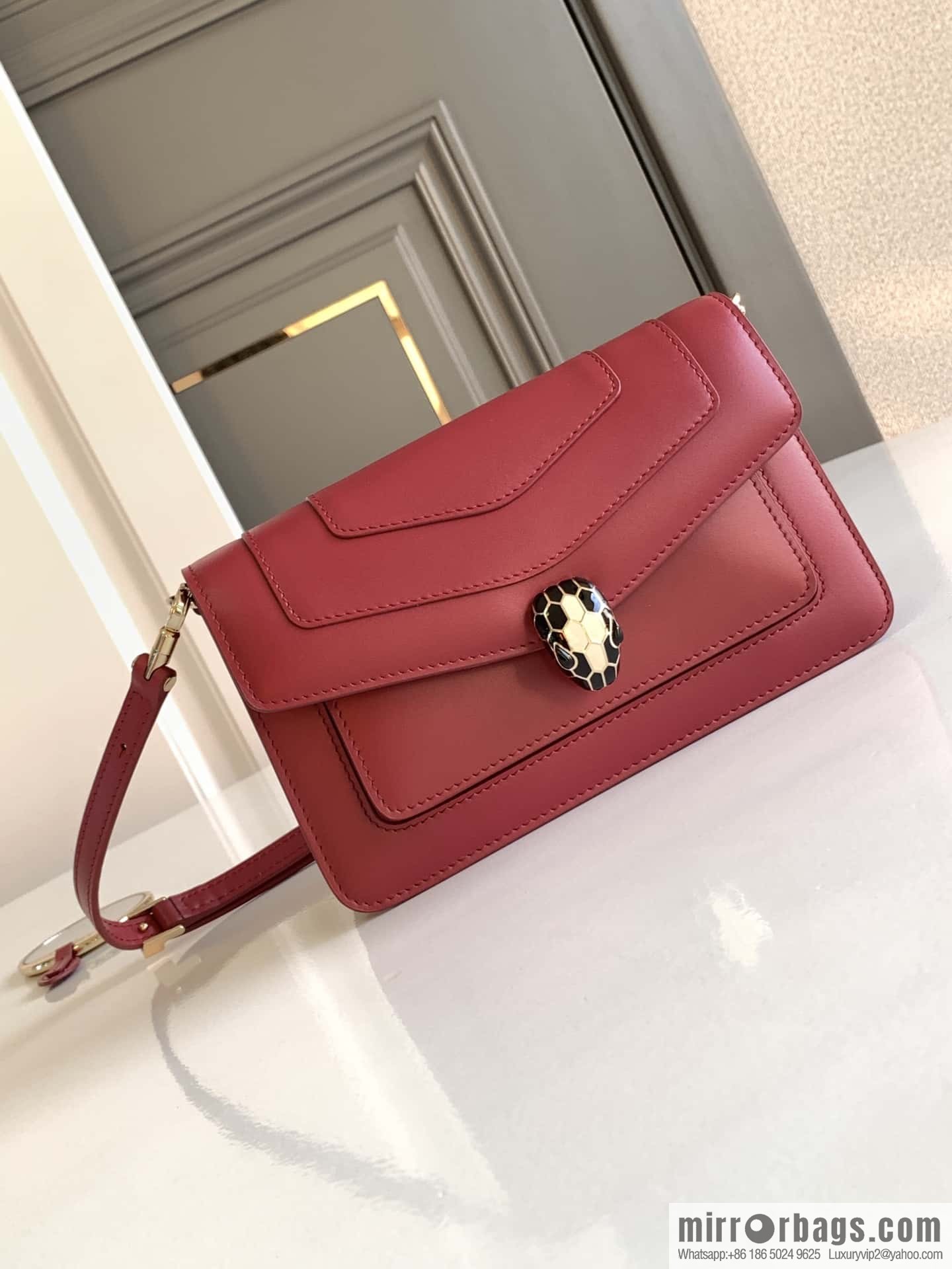 BVLGARI Bulgari EAST-WEST Series Small Shoulder Bag 292103 Anemone Spinel Pink 22CM