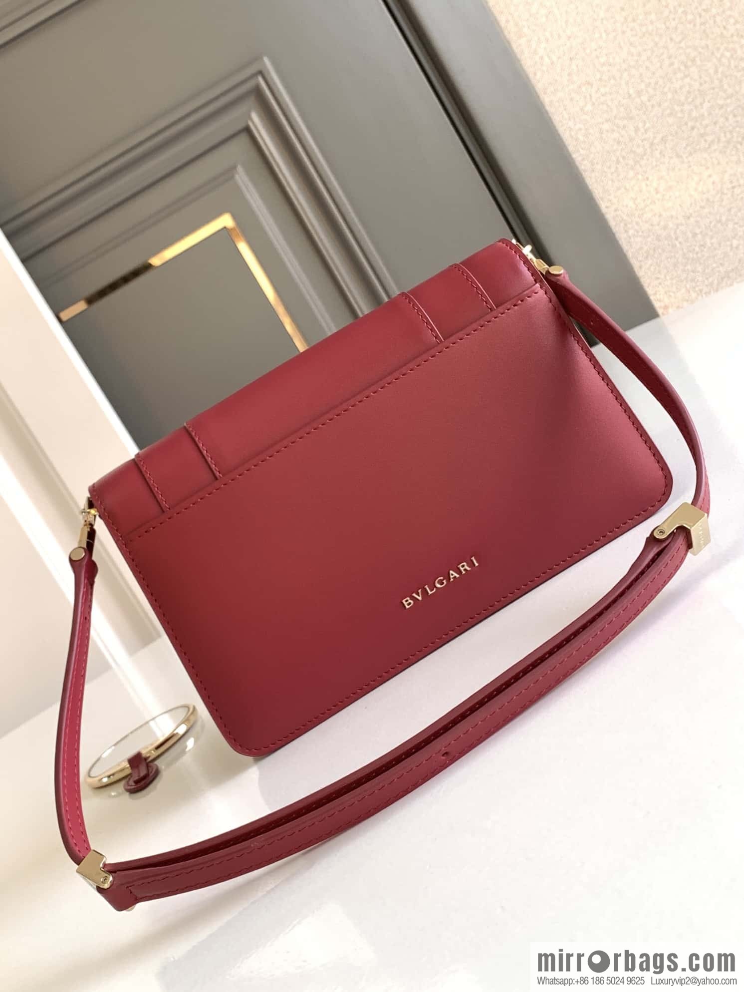 BVLGARI Bulgari EAST-WEST Series Small Shoulder Bag 292103 Anemone Spinel Pink 22CM