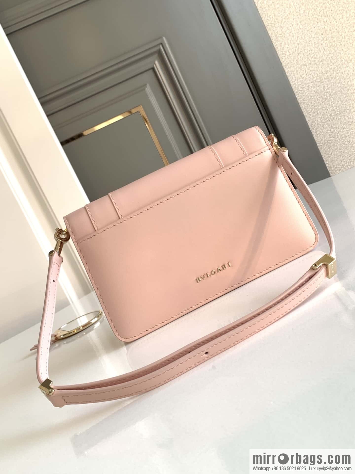 BVLGARI Bulgari EAST-WEST series small shoulder bag 292103 spring flower quartz pink 22CM