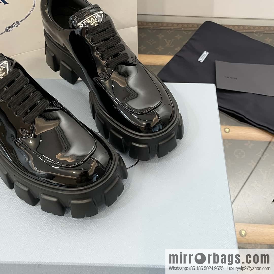PRADA PRADA Triangle Standard Band Saw Gear, Platform Muffin Shoes