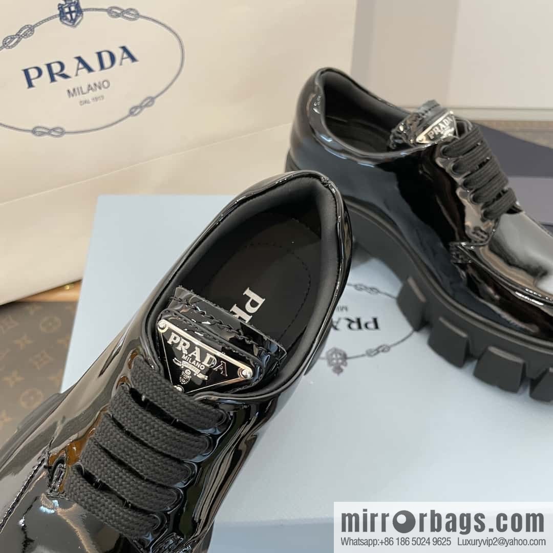 PRADA PRADA Triangle Standard Band Saw Gear, Platform Muffin Shoes