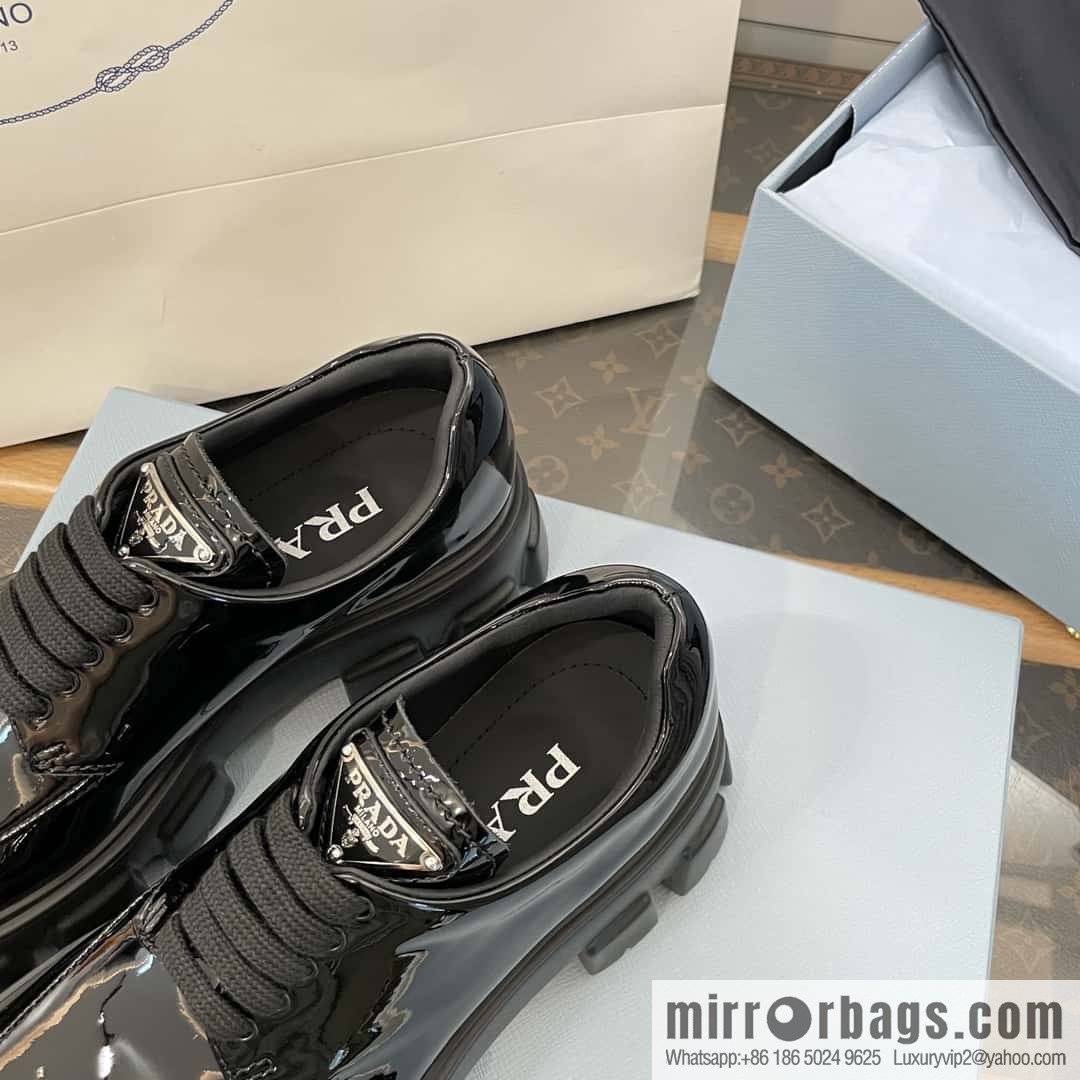 PRADA PRADA Triangle Standard Band Saw Gear, Platform Muffin Shoes